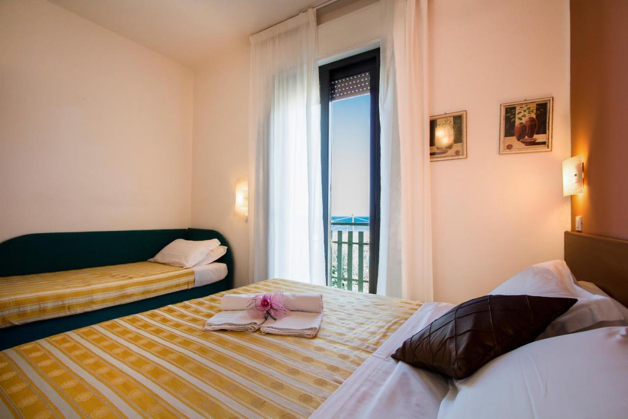 Hotel Villa Sole Resort Μπελάρια-Ιτζέα Μαρίνα Εξωτερικό φωτογραφία