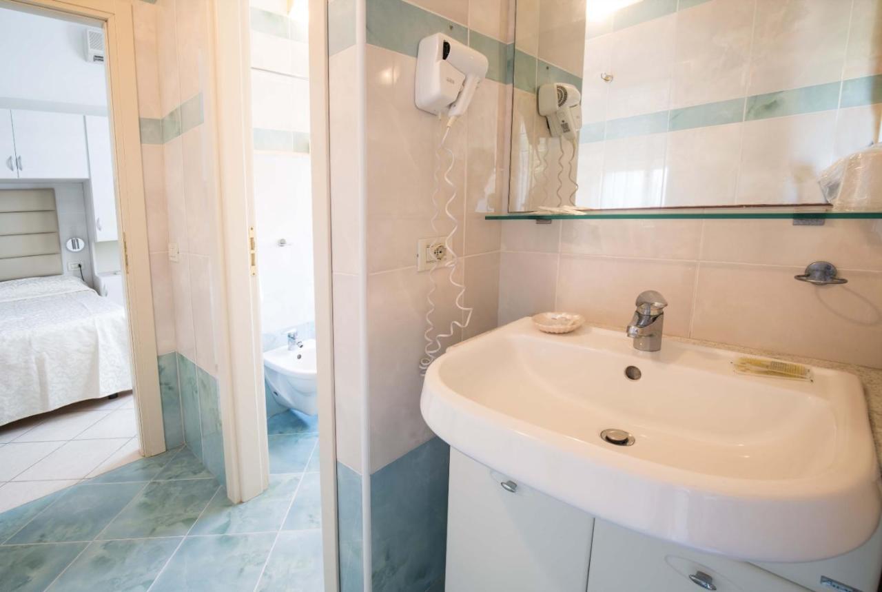 Hotel Villa Sole Resort Μπελάρια-Ιτζέα Μαρίνα Εξωτερικό φωτογραφία